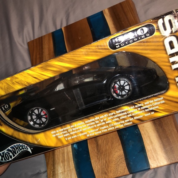 1:18 Lamborghini Diablo GTR - Picture 3 of 4